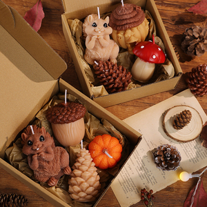 Ensemble cadeau de bougies parfumées artisanales représentant des animaux de la forêt, écureuil, champignon, pomme de pin, citrouille, gland, bougies décoratives en <span class=keywords><strong>cire</strong></span> de soja, aromathérapie - Product Image 4