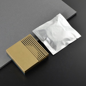 Vierkante aluminiumlegering draagbare decoratieve auto aromatherapie diffuser uitlaat parfumzitting langdurige geur aanvulling accessoires - Product Image 4