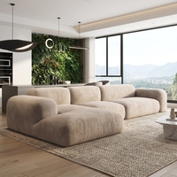 Canapé modulaire en forme de L, beige minimaliste, à profil bas, pour salon moderne et spacieux