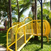 Système de trampoline suspendu en filet pour aire de jeux commerciale extérieure, idéal pour parcs d'aventure et centres de villégiature familiales - Netstribe Factory
