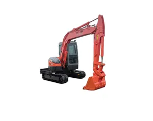 Mini-excavatrice sur chenilles Hitachi ZX55 d'occasion du Japon, 5 tonnes, avec lame de bulldozer, Hitachi 55 d'occasion - Product Image 1