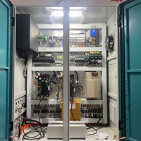 Scie à bois transversale intelligente avec scanner de défauts