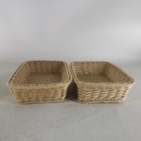 Panier en rotin plastique lavable de haute qualité pour la vente en gros, idéal pour l'affichage de légumes, fruits et produits de boulangerie