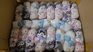 <span class=keywords><strong>Sac</strong></span> à <span class=keywords><strong>dos</strong></span> en peluche Sanrio 33 cm en gros d'usine : Kitty, Melody, Kuromi, Cinnamoroll, Stitch, <span class=keywords><strong>Pikachu</strong></span> - Product Image 5