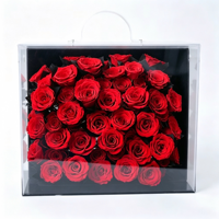 Boîte carrée en acrylique pour fleurs éternelles, rose stabilisée faite à la main, design élégant et romantique pour jardin suspendu, respectueux de l'environnement