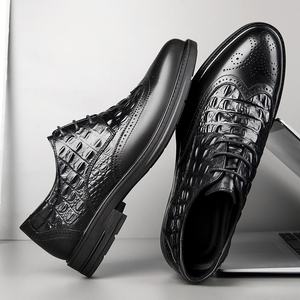 Nouvelles chaussures de luxe pour hommes 2026 - Chaussures habillées en cuir de haute qualité de créateur avec texture en cuir tendance - Product Image 2