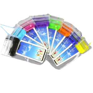 Étui et sac pour téléphone portable imperméable en PVC avec logo personnalisé, design sportif pour iPhone - Product Image 1