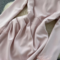 Robe midi décontractée élégante pour femmes WIWT, rose, à manches longues, avec strass, bordure en plumes d'autruche, plissée, coupe évasée, pour tous les jours et les soirées