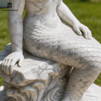 Sculpture de sirène en marbre naturel sur mesure, grande taille, sculptée à la main, statue de jeune fille de la mer en pierre pour la décoration de jardin, piscine et paysage