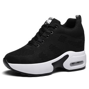 Zapatillas Deportivas de Mujer Evergreen Transpirables con Malla y Cordones para Baile Cuadrado, con Amortiguación de Aire, Suela Suave y Elevación Interna - Product Image 1