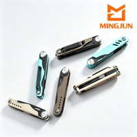 Couteau de poche multifonctionnel, lame pliable portable, outil multifonctionnel d'extérieur, EDC, clip de ceinture pour le camping, fabriqué en Chine, fabricant en gros