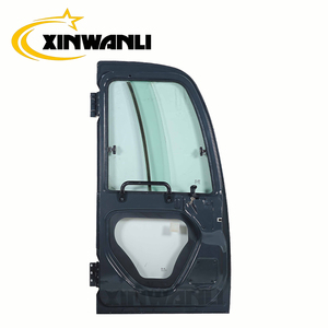 Pièces de porte de cabine d'excavatrice compatibles avec les excavatrices Kobelco SK125SR-YY06 et 135SR-YY06. Vente directe d'usine. - Product Image 2
