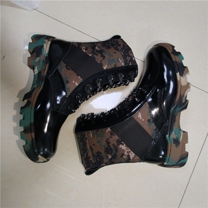 DFH16 Nouvelles bottes longues en cuir brillant pour hommes, résistantes à l'huile, avec manches de camouflage numérique jungle bois, idéales pour la randonnée et l'entraînement. - Product Image 2