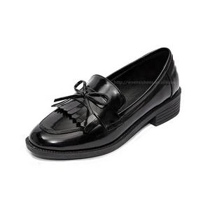 Nuove <span class=keywords><strong>Scarpe</strong></span> Mocassino da <span class=keywords><strong>Donna</strong></span> alla Moda 2026, <span class=keywords><strong>Scarpe</strong></span> Eleganti da <span class=keywords><strong>Donna</strong></span>, <span class=keywords><strong>Scarpe</strong></span> Casual in PU - Product Image 1