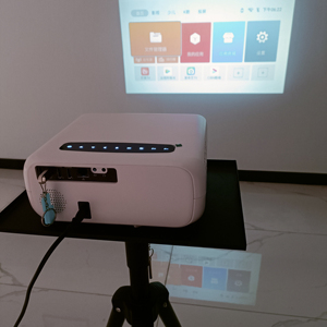HTP Q5 4K <b>LED</b> <b>Projector</b> With 1080P Resolution Portable Android 9 2GB+16GB Storage Wholesale Price Q5 Mini <b>Projectors</b> for Childre - Product Image 1