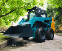 SWL2830 2.8T Skid Steer Loader 0.4m³ Kompak untuk Penanganan Material Industri