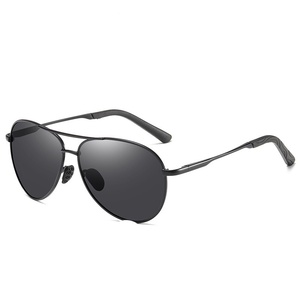 <span class=keywords><strong>Occhiali</strong></span> da Sole Polarizzati Fotocromatici da Uomo UV400, <span class=keywords><strong>Occhiali</strong></span> da Aviatore per Guida Diurna e Notturna - Product Image 2