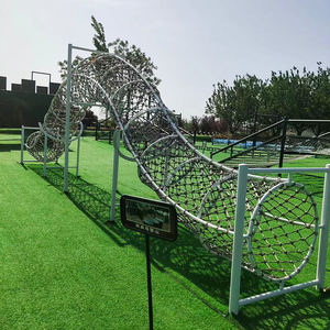 Desafío Físico Interactivo al Aire Libre para Niños que Promueve el Coraje y las Habilidades <span class=keywords><strong>de</strong></span> Resolución <span class=keywords><strong>de</strong></span> <span class=keywords><strong>Problemas</strong></span> a Través del Juego Práctico - Product Image 1