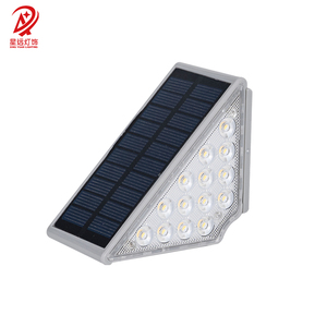 ติดตั้งง่าย ไฟโซลาร์ขนาดเล็ก 2 โหมดแสง พร้อมเซ็นเซอร์ตรวจจับแสงอัตโนมัติ กันน้ำ IP65 แสงสีขาวอบอุ่น 3500K ได้รับการรับรองมาตรฐาน CE เหมาะสำหรับสวนและระเบียง - Product Image 1