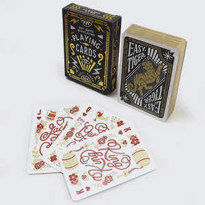 <span class=keywords><strong>Jeu</strong></span> de cartes à jouer de luxe personnalisé <span class=keywords><strong>en</strong></span> édition limitée, bord doré, finition dorée, matériau <span class=keywords><strong>en</strong></span> papier, pour les jeux de poker <span class=keywords><strong>en</strong></span> <span class=keywords><strong>famille</strong></span> - Product Image 1