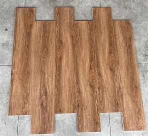 Design moderne 150x800 Céramique Grain de bois Porcelaine Carrelage mural Orange <span class=keywords><strong>Rouge</strong></span> Mat Revêtement intérieur à bas prix Carrelage de sol flexible - Product Image 3