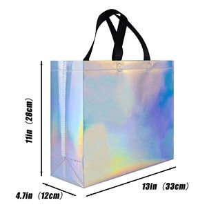 Bolsas de regalo navideñas coloridas hechas a medida, de tela no tejida holográfica con asas negras para ropa, uso promocional ecológico. - Product Image 4