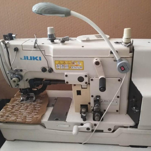 Machine à coudre industrielle à point droit Jack 8700 d'occasion en bon état - Product Image 1