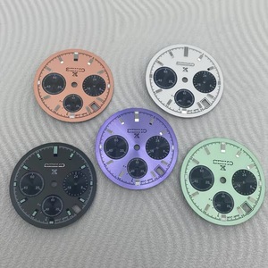นาฬิกาสไตล์ใหม่ รุ่น Mod 3 หน้าปัดโครโนกราฟ 29.5 มม. ตัวเลขแบบแท่งสีเงิน ใช้ได้กับกลไก VK63 - Product Image 1