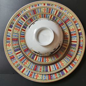 Exquisite 58 Pcs Four Horses Porcelain Luxury Europe Good Selling Kitchen Accessories <b>Dinner</b> <b>Sets</b> Dinnerware <b>Sets</b> - Product Image 4