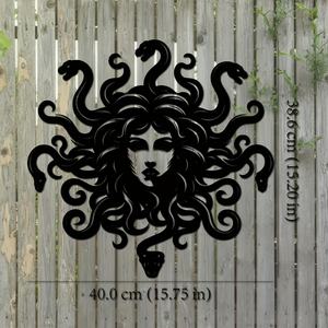 Sculpture murale en métal gothique Méduse Ramadan 2026, 15,75 x 15,2 pouces - Art déco en fer noir, design de cheveux exquis, décoration d'intérieur - Product Image 5