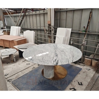 Table de salle à manger de luxe en marbre blanc de Carrare design rond finition polie meubles en pierre naturelle pour cuisine d'hôtel