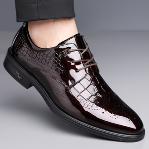 Chaussures habillées souples pour hommes en cuir verni, style Richelieu à bout pointu, à lacets, semelle en caoutchouc, pour mariage et tenue formelle d'automne - Product Image 1