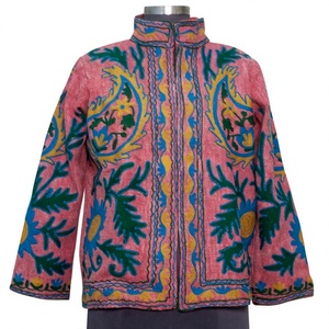 Veste Suzani en coton tricoté matelassé respirant faite à la main, broderie ethnique tribale bohème, manteau de festival tendance, séchage rapide - Product Image 1