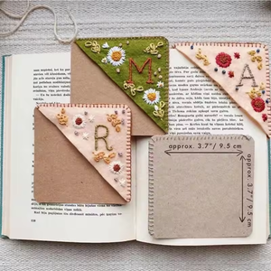 Mới Sáng Tạo Trung Quốc Chữ Thêu Bookmark Chữ Thanh Lịch Cảm Thấy Hoa Tay Thêu Góc Bookmark Văn Phòng Phẩm - Product Image 3