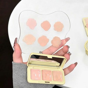 Cappuvini Niedliche Haustier-Dreifarben-<span class=keywords><strong>Concealer</strong></span>-Palette 2 Farbtöne Feuchtigkeitsspendende Mousse-Creme Wasserfeste Abdeckung für Augenringe und Aknenarben - Product Image 4