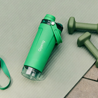 Nouvel arrivage de bouteilles d'eau en acier inoxydable 20oz à double paroi métallique gobelet isolé pour la salle de sport avec niveau de stockage