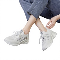 Chaussures de course pour femmes, légères, à semelle souple, pour adultes, décontractées, pour la marche en extérieur, chaussures de basketball, avec amorti et talons compensés