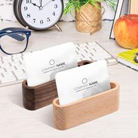 Porte-cartes de visite en bois de noyer fente pour stylo dessus de table de bureau usiné CNC pour affichage support de carte de visite poli pour affichage de bureau