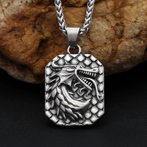 Yunnique – collier avec pendentif Dragon en acier inoxydable pour hommes, design géométrique carré, bijoux cadeau - Product Image 1