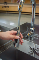 Meja Kerja Bartender Stainless Steel Multifungsi dengan Wastafel dan Freezer, Peralatan Bar Premium Simeino XMN Bar-4700