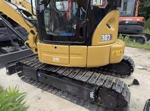 Mini-excavatrice Caterpillar 303 CR d'occasion, excavatrice compacte de 3 tonnes avec chenilles en caoutchouc - Product Image 3