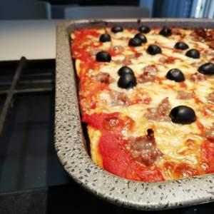 Bandeja de pizza rectangular de línea rústica 35x35x4h cm para uso de herramientas de torneado - Product Image 3