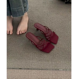 รองเท้าส้นเตี้ยแบบสวมสไตล์ฝรั่งเศสใหม่ประจำฤดูร้อน-ฤดูใบไม้ร่วงปี 2026 รุ่น Mary Jane แบบเรโทรสไตล์อังกฤษ พื้นหนา หนังแท้ ส้นบล็อก - Product Image 3