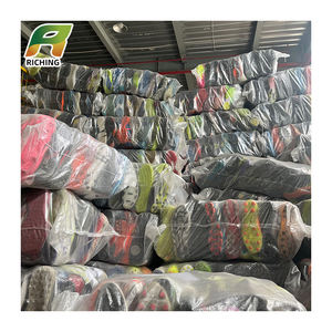 Chaussures d'occasion en balles, vente en gros d'usine, vêtements et chaussures de seconde main en balles, baskets, talons hauts, pantoufles, chaussures d'occasion - Product Image 1