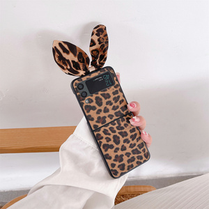 Ốp Điện Thoại Nữ Dễ Thương Thời Trang Nữ Tính Ốp Gập 3 Da Pu In Hình Con Báo Thắt Nơ Cho Samsung <span class=keywords><strong>Galaxy</strong></span> Z - Product Image 2