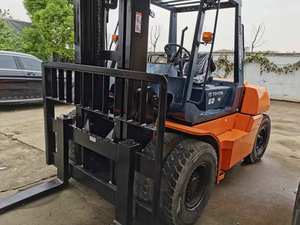 מלגזה משומשת של טויוטה 6t במחיר נמוך, מכונת תובלה לבנייה משומשת, מנוע דיזל שטח, ציוד עבודות עפר משומש - Product Image 4