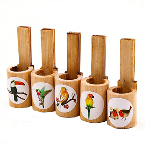 Fischietto Nostalgico in Bambù Fatto a Mano, Patrimonio Culturale Immateriale, Flauto Sonoro Speciale per l'Addestramento e il Richiamo degli Uccelli - Product Image 1