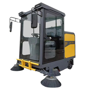 Ride On Sweeper 42 In Electric Industrial Floor Cleaner With 2800W Motor 180L Capacity For Property Management - Product Image 4