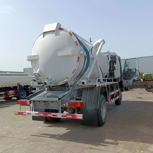 Howo 4x4 4WD Howo Camión de vacío Camiones cisterna de succión de aguas residuales Diesel Combustible Inundación <span class=keywords><strong>Alcantarillado</strong></span> Tanque de chorro Dubai Venta - Product Image 5