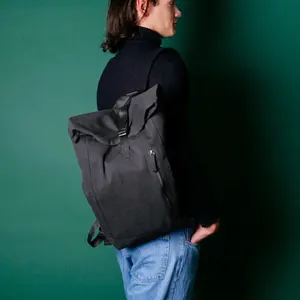 Mochila ROLL-TOP con soporte para PC reciclado, merchandising sostenible - Product Image 1